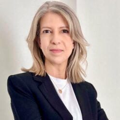 Ouarda BOUCHALLIKH, Psychologue à Toulon Enfants, Adolescents et Adultes